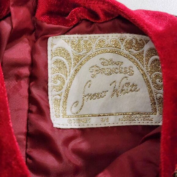 Girls Disney Snow White Elegant Apple Embroidered Sequin Party Dress Size 5/6 - Picture 7 of 16